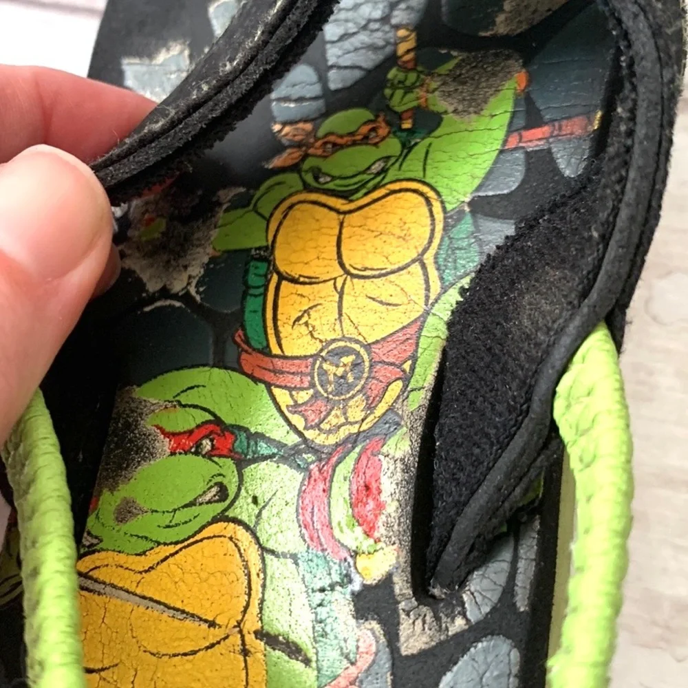 Boys Size 9 Ninja Turtle Flip Flops Sandals Black Green Kids Toddler Shoes